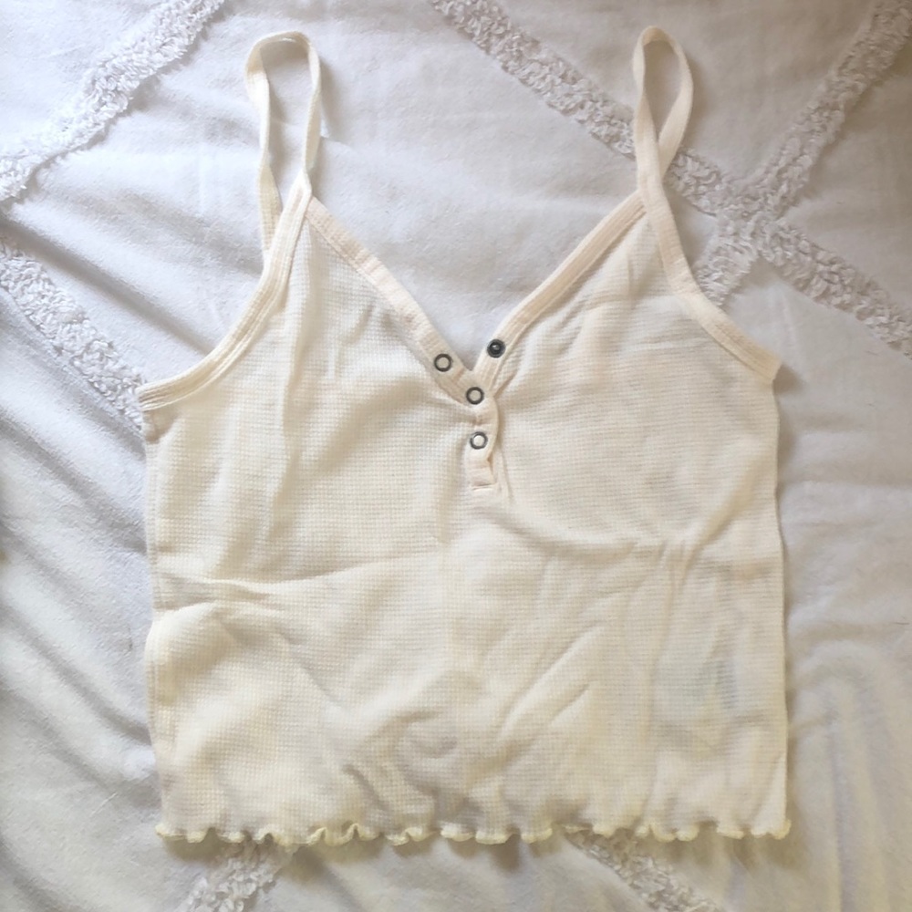 cream button cropped tank